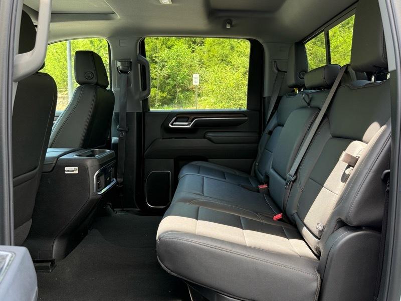 GMC Sierra 2500HD SLT Crew Cab 4WD 2025