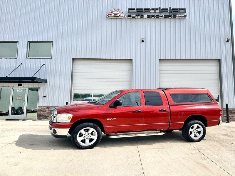Dodge Ram 1500 SXT Quad Cab Long Bed 4WD 2008