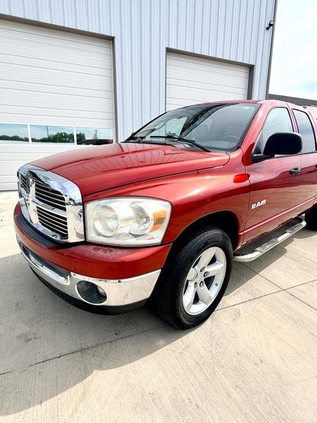Dodge Ram 1500 SXT Quad Cab Long Bed 4WD 2008