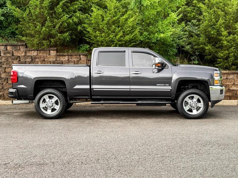 Chevrolet Silverado 2500HD LTZ Crew Cab 4WD 2016