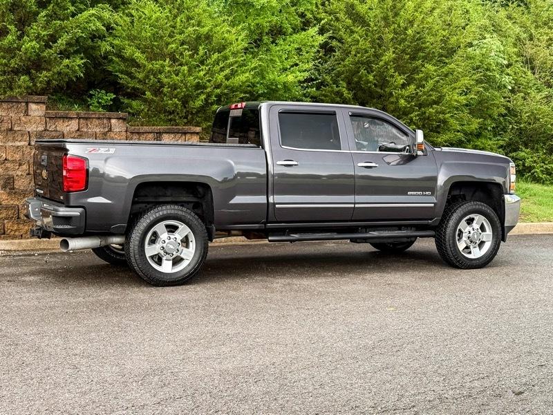 Chevrolet Silverado 2500HD LTZ Crew Cab 4WD 2016