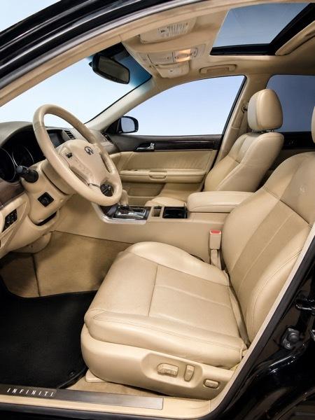 Infiniti M 35 2010