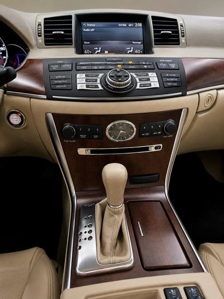 Infiniti M 35 2010