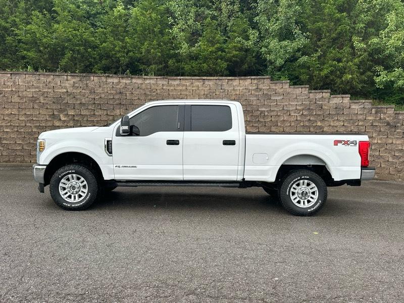 Ford F-250 SD XLT Crew Cab 4WD 2019