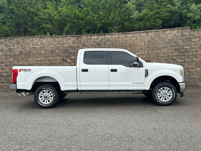 Ford F-250 SD XLT Crew Cab 4WD 2019