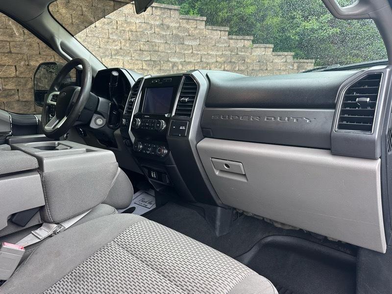 Ford F-250 SD XLT Crew Cab 4WD 2019