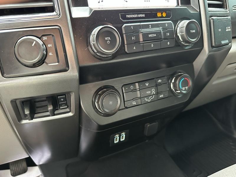 Ford F-250 SD XLT Crew Cab 4WD 2019