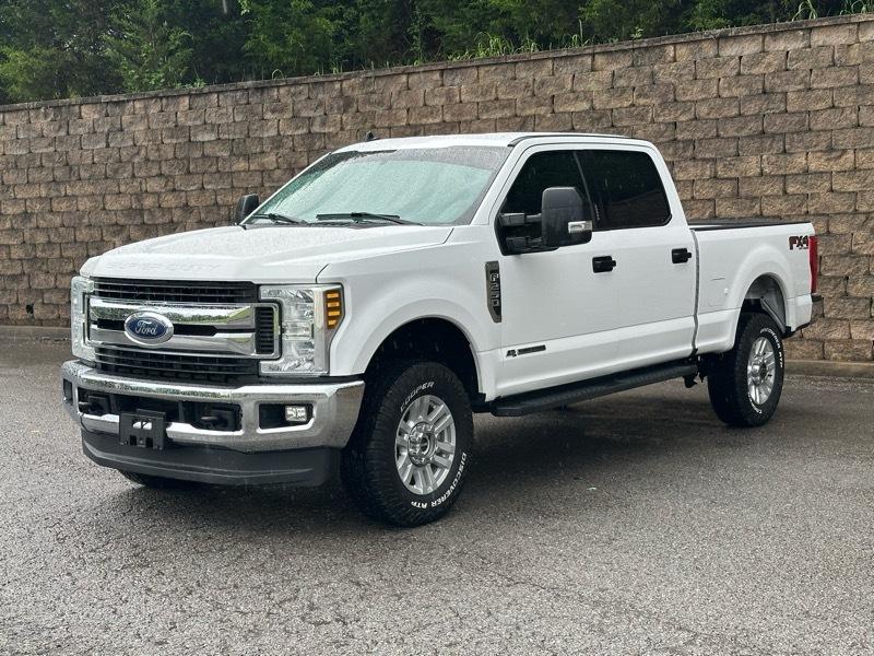 Ford F-250 SD XLT Crew Cab 4WD 2019