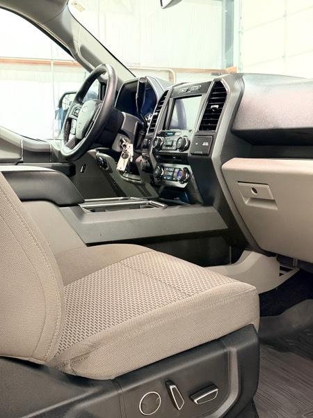 Ford F-150 Lariat SuperCrew 5.5-ft. Bed 2WD 2017
