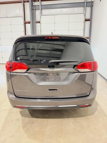 Chrysler Pacifica Touring-L 2017