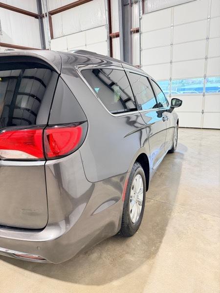Chrysler Pacifica Touring-L 2017