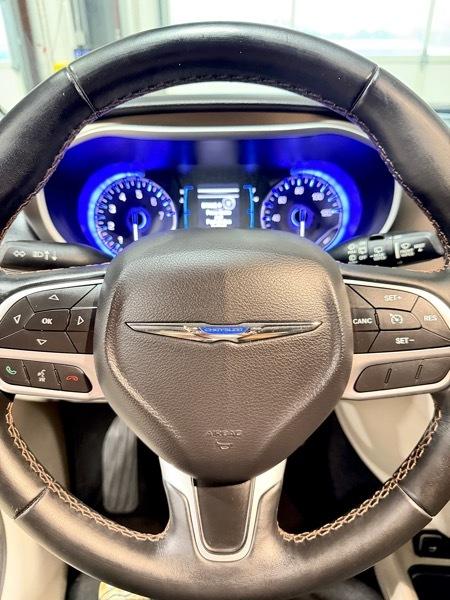 Chrysler Pacifica Touring-L 2017