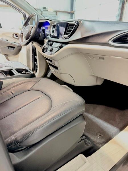 Chrysler Pacifica Touring-L 2017