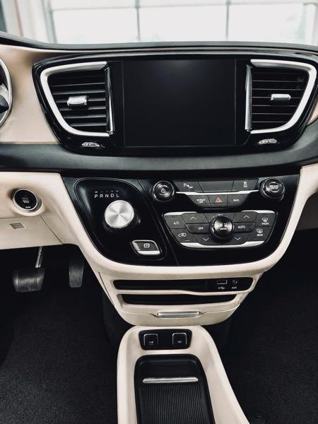 Chrysler Pacifica Touring-L 2017