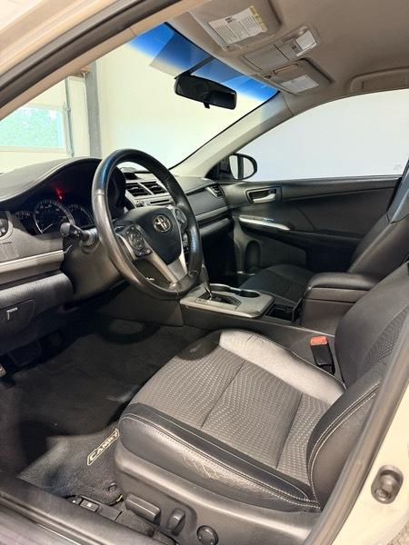 Toyota Camry L 2012