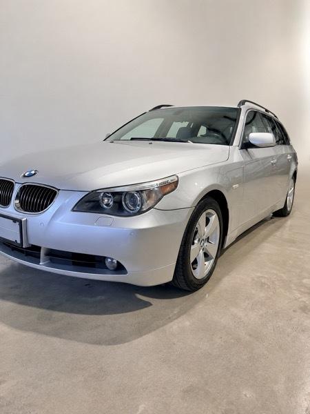 BMW 5-Series Sport Wagon 530xiT 2006