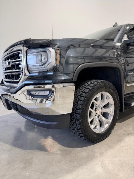 GMC Sierra 1500 4WD Crew Cab 143.5" SLT 2017