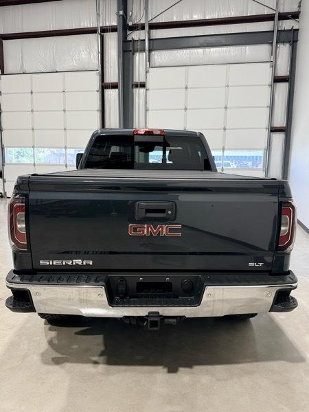 GMC Sierra 1500 4WD Crew Cab 143.5" SLT 2017