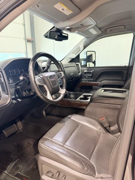GMC Sierra 1500 4WD Crew Cab 143.5" SLT 2017