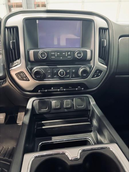 GMC Sierra 1500 4WD Crew Cab 143.5" SLT 2017
