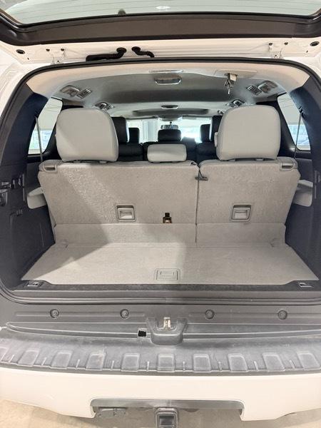 Toyota Sequoia SR5 4.6L 4WD 2012