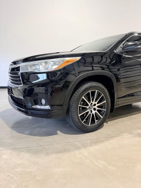 Toyota Highlander Limited AWD V6 2016