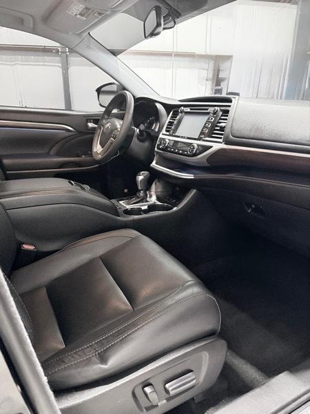Toyota Highlander Limited AWD V6 2016