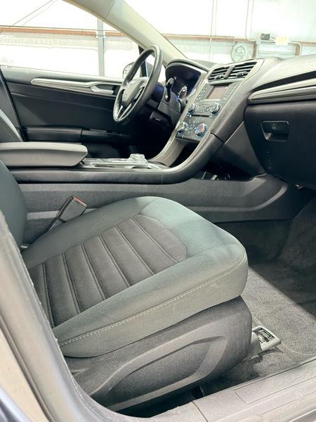Ford Fusion S 2017
