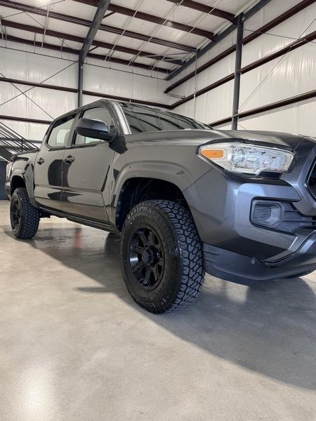 Toyota Tacoma Double Cab 4WD 2017