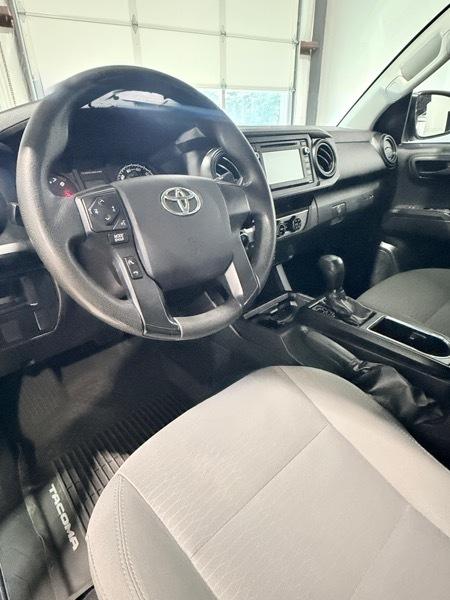Toyota Tacoma Double Cab 4WD 2017
