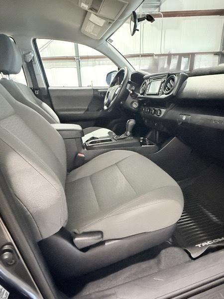 Toyota Tacoma Double Cab 4WD 2017