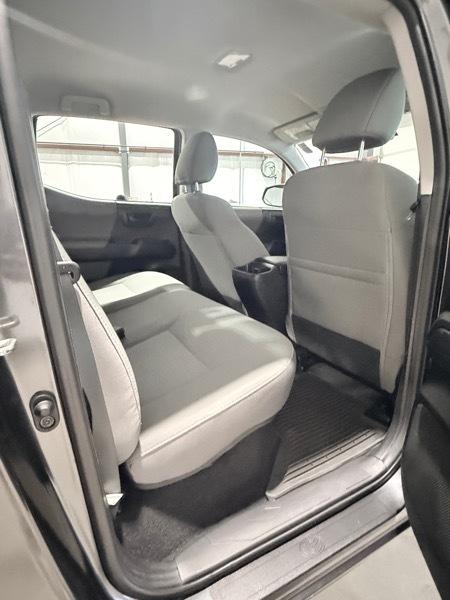 Toyota Tacoma Double Cab 4WD 2017