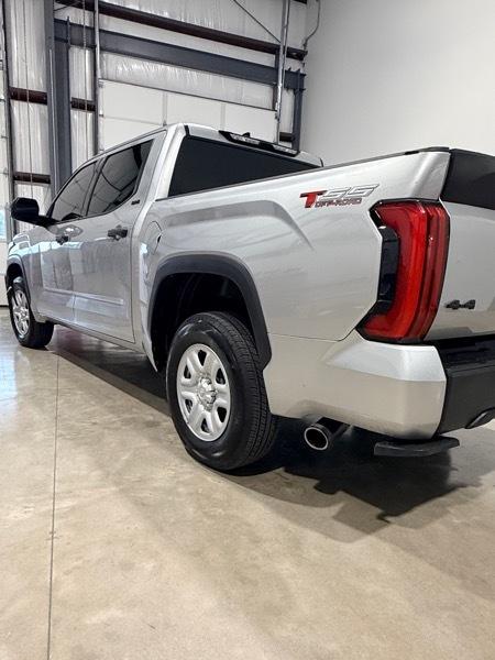 Toyota Tundra SR5 CrewMax 4WD 2023