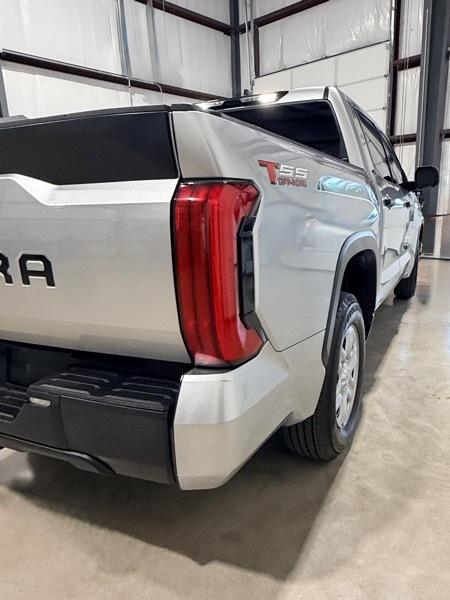Toyota Tundra SR5 CrewMax 4WD 2023