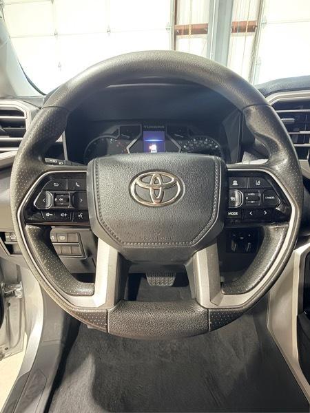 Toyota Tundra SR5 CrewMax 4WD 2023