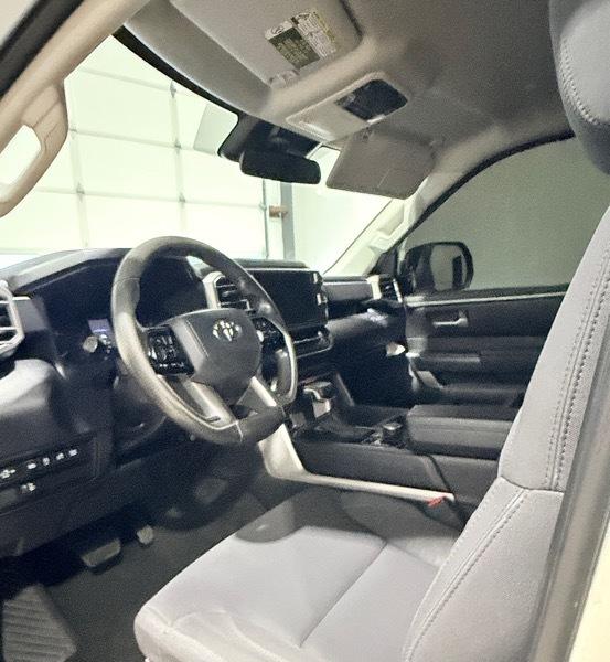 Toyota Tundra SR5 CrewMax 4WD 2023