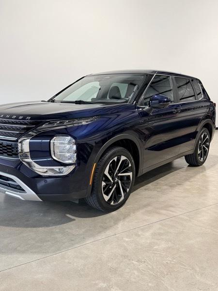 Mitsubishi Outlander SE 2WD 2022