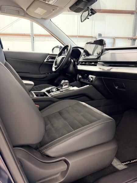 Mitsubishi Outlander SE 2WD 2022