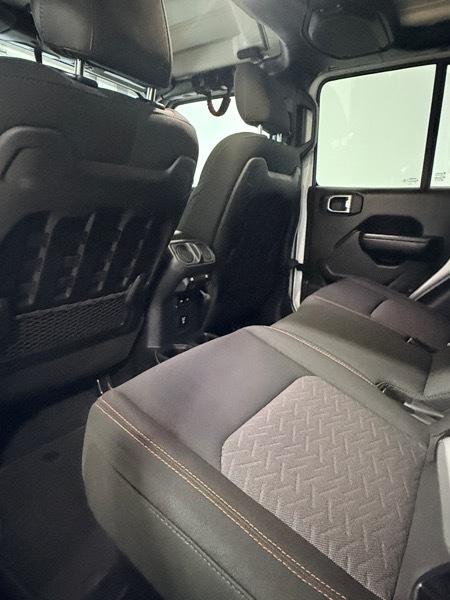 Jeep Gladiator Mojave 2021