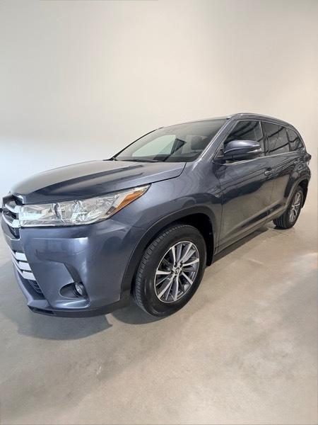 Toyota Highlander XLE AWD V6 2019