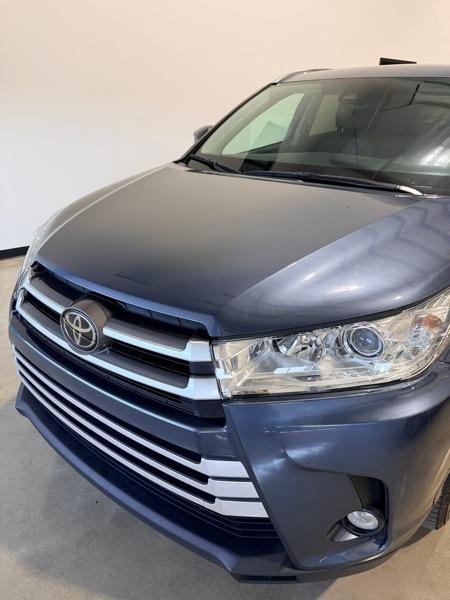Toyota Highlander XLE AWD V6 2019