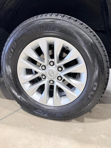 Lexus GX 460 Base 4D SUV 4WD 2017