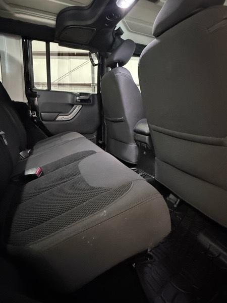 Jeep Wrangler Unlimited Sport 4WD 2017