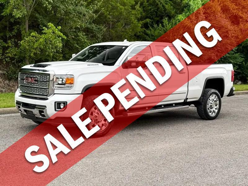 2018 GMC Sierra 2500HD Denali Crew Cab 4WD