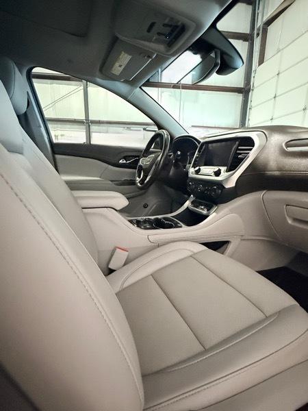 GMC Acadia SLT 2021