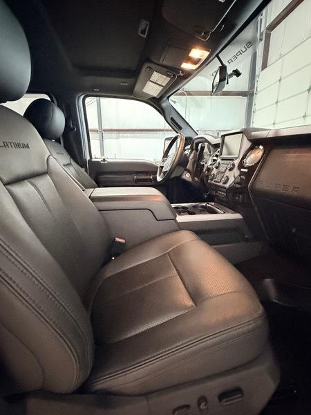 Ford F-350 SD Lariat Crew Cab 4WD 2015