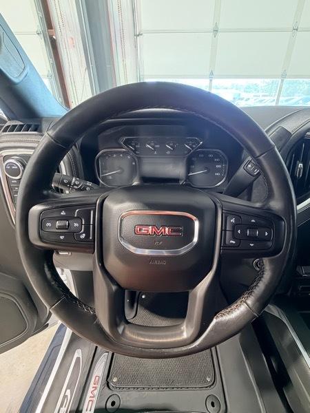 GMC Sierra 1500 AT4 Crew Cab Short Box 4WD 2021