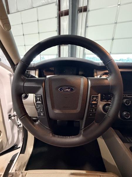 Ford Expedition EL XLT 4WD 2016