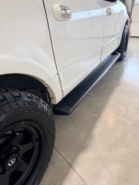 Ford Expedition EL XLT 4WD 2016