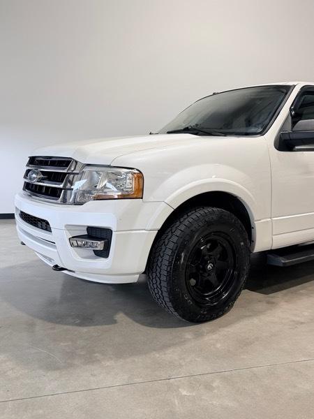 Ford Expedition EL XLT 4WD 2016